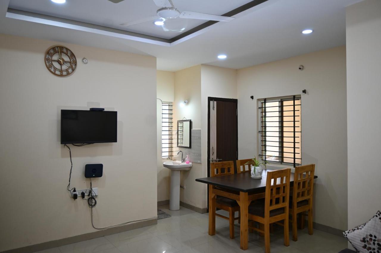 Staeg Heart Of City 2Bhk - 201 Indore Ngoại thất bức ảnh
